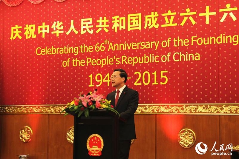 9月30日，中国驻澳大利亚大使马朝旭在国庆66周年音乐会上致辞。（鲍捷 摄）