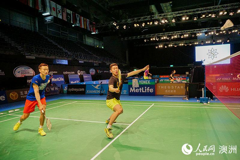 2016年澳大利亚羽毛球公开赛：中国队进行赛前适应场地训练（摄影 贺吉）
