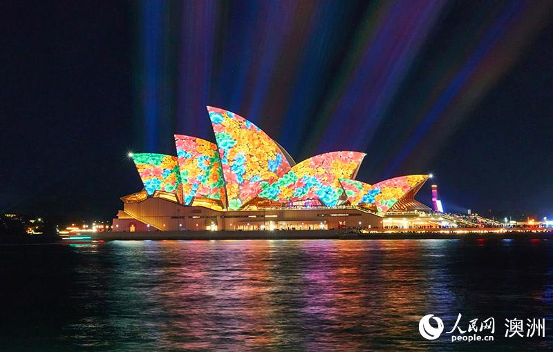 2016年悉尼灯光节将落幕 炫美灯光装点城市夜景（摄影 张先启）