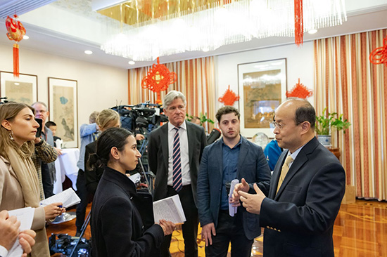 中国驻澳大利亚大使肖千举办中澳媒体吹风会