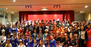  The Chinese Consulate General in Sydney held a get-together for overseas Chinese from all ethnic groups